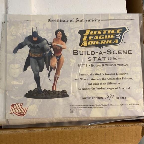 DC Justice League of America Build A Scene Statues - Picture 10 of 13